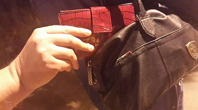 Pazarcının Dikkati Cüzdan Faresini Yakalattı