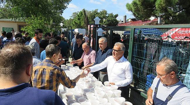 Yeni Sanayi Sitesi Kooperatifinden Aşure Dağıtımı