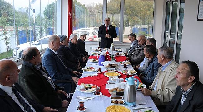 Başkan Yüksel Eski Dönem Muhtarlarını Unutmadı