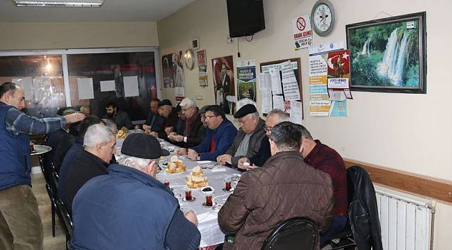 Başkan Yüksel Sabah Namazını Karamehmet Mahallesinde Kıldı