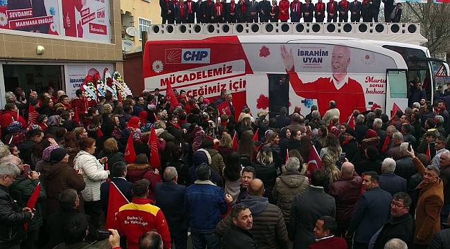 Seçim Bürosu Açılışı Mitinge Dönüştü