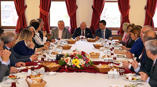Başkan Albayrak ve Başkan Sarıkurt Muhtarlarla Buluştu
