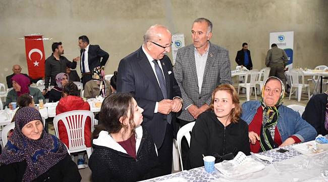 Başkan Kadir Albayrak Sahurda Vatandaşlarla Buluşmaya Devam Ediyor