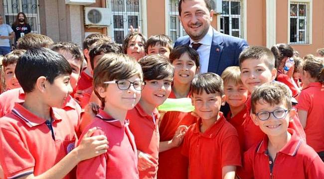 Çevreci Öğrencilerin Ödülünü Başkan Yüksel Verdi