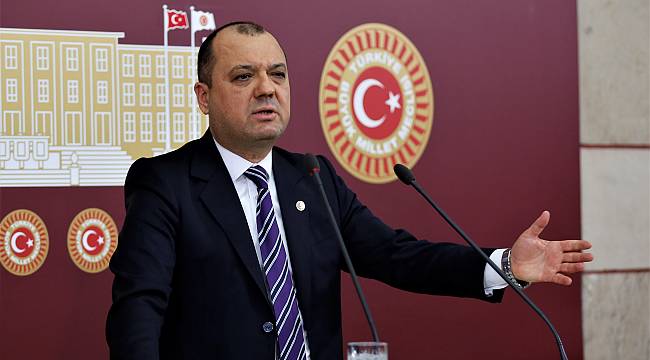 CHP'li Aygun, "Atatürk Düşmanın Tabutu Nasıl Türk Bayrağı İle Sarılır?"