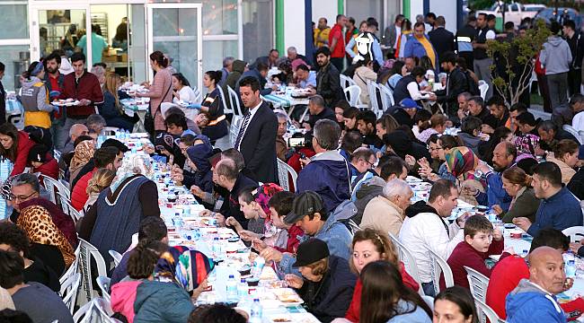 İlk Oruçlar Aşevi'nde Açıldı