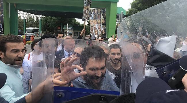 Tren Faciasında Yakınlarını Kaybeden Ailelere Plastik Mermili Müdahale