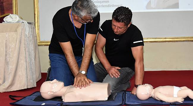 Süleymanpaşa Belediyesi Personellerine İlk Yardım Eğitimi Veriliyor