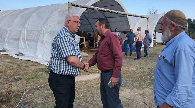 Başkan Yüksel Kurban Pazarını Ziyaret Etti