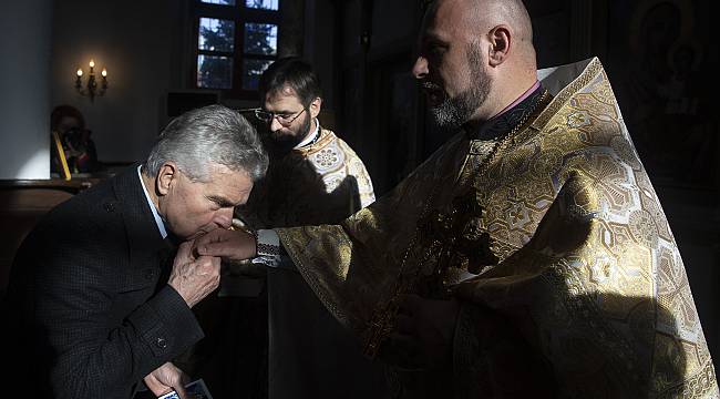 Edirne'de Noel Ayini Düzenlendi