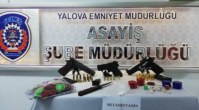 Kumar Oynatılan Derneğe Baskın