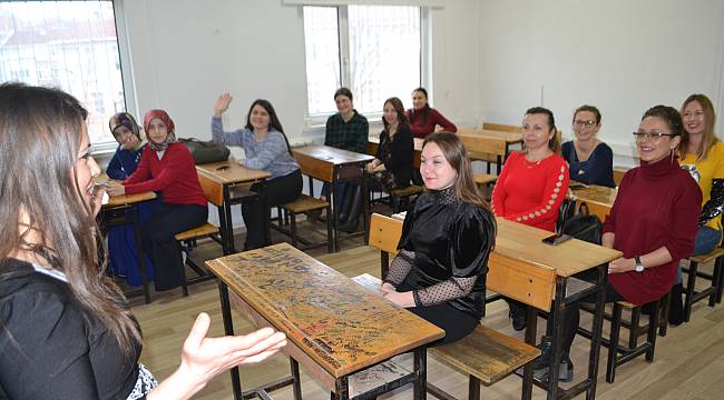Lüleburgaz'da Çocuk Bakım Elemanı Kursu Açıldı