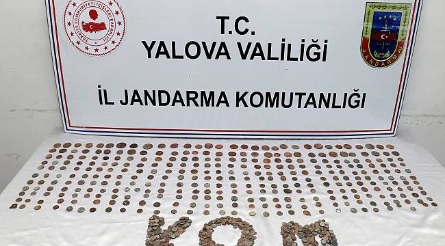 Alıcı Kılığına Giren Jandarma Ekipleri, 862 Bronz ve Altın Sikke Ele Geçirdi