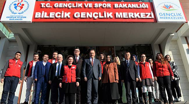 Bilecik Valisi Şentürk, Gençlik Liderleriyle Buluştu