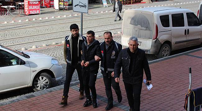 Cezaevi Firarisi Kız Arkadaşının Evinde Yakalandı