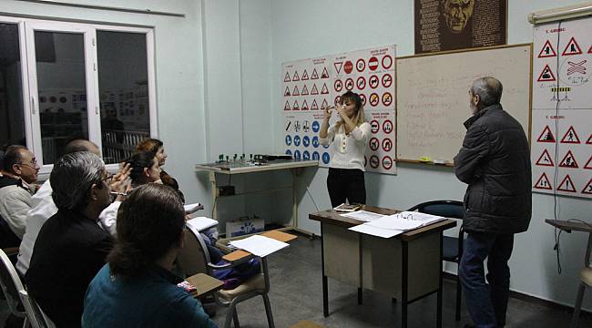 İşitme Engelliler Ehliyet Hayali Gerçek Oluyor