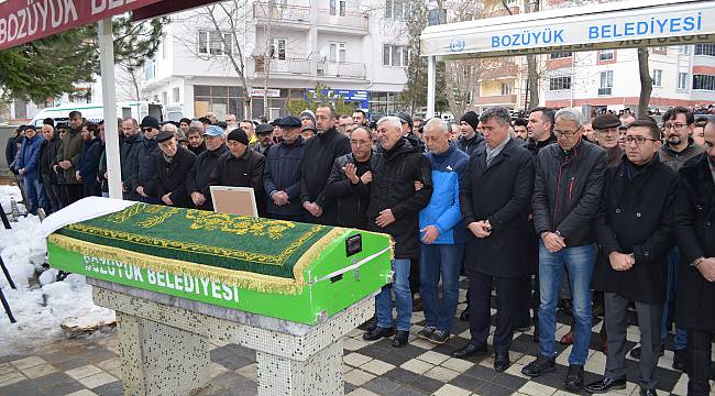 Kazada Ölen Genç Avukatın Cenazesi Toprağa Verildi