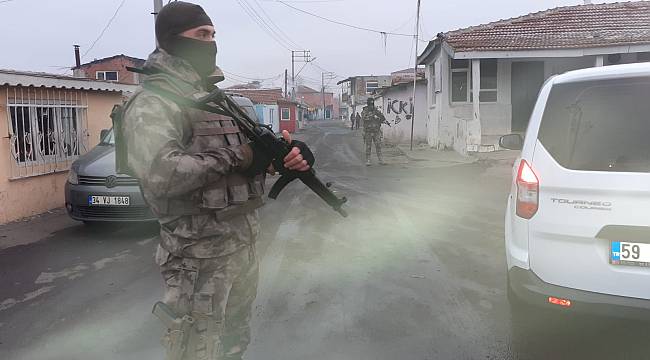 Kore Mahallesi'ne Şafak Operasyonu
