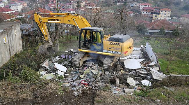 Metruk Binalar Yıkılıyor