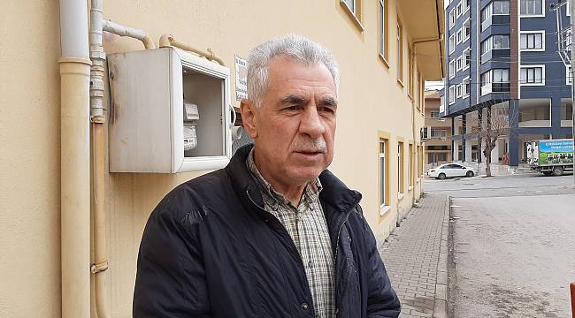 Namaz Kılmak İçin Gittiği Camide Çantası Çalındı