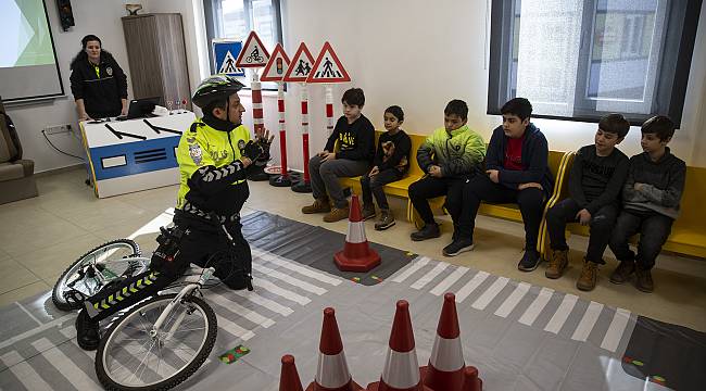 Öğrenciler Yarıyıl Tatilini "Trafik Eğitim Parkında" Geçiriyor