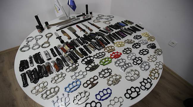 Otogar Değil Sanki Silah Cephaneliği!