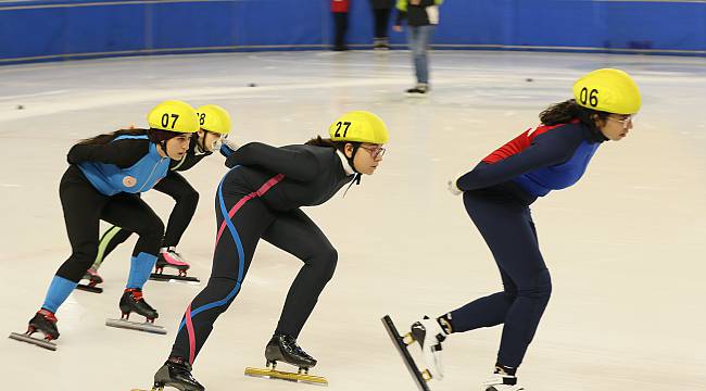 Short Track Federasyon Kupası-3 Yarışları Kocaeli'de Başladı
