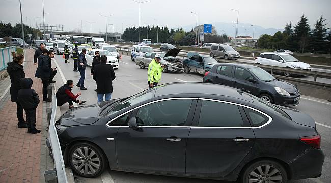 Zincirleme Trafik Kazası, 3 Yaralı