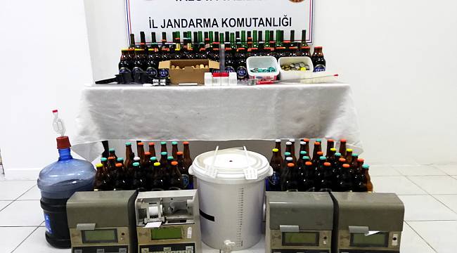 Akaryakıt İstasyonunda Sahte İçki Ürettiler