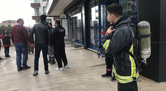 Çerkezköy'de Markette Çıkan Yangın Söndürüldü
