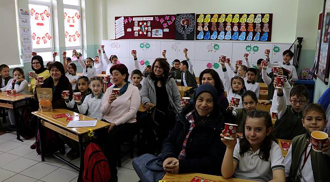 Edirne'deki Okullarda Öğrencilere Tarhana Çorbası İkramı