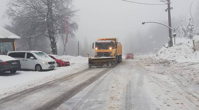 Kar Yağışı Nedeniyle 6 İlde 597 Köy ve Mahalle Yolu Ulaşıma Kapandı