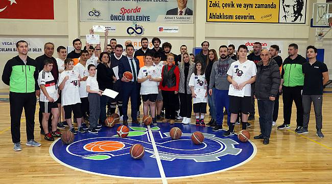 Özel Sporcular Basketbol Takımında Buluştu