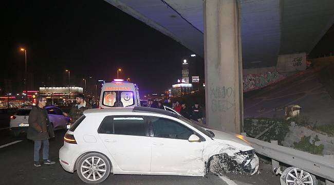 Zeytinburnu'nda Meydana Gelen Trafik Kazasında 1 Kişi Yaralandı