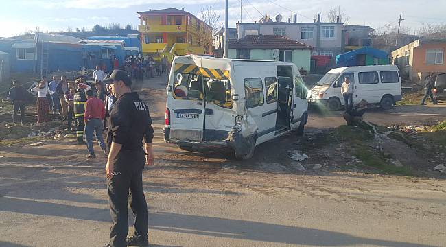 Zincirleme Kazada 5 Öğrenci Yaralandı
