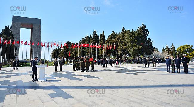 Çanakkale Şehitler Abidesi'nde Tören Düzenlendi