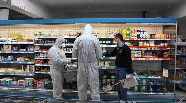 Edremit'te "Vefa Sosyal Destek Grubu" İhtiyaç Sahiplerine Ulaşıyor