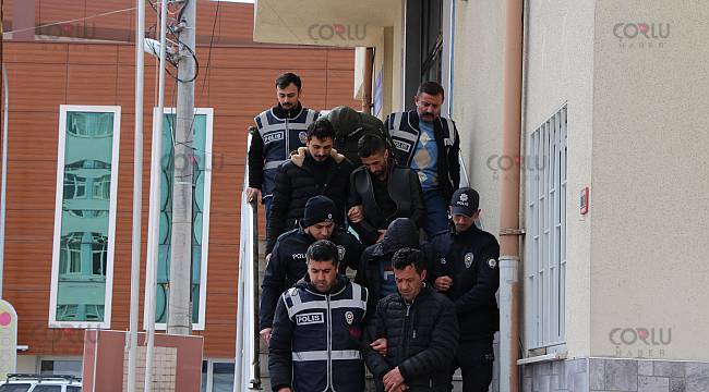 Kablo Hırsızları Tutuklandı