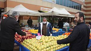 Keşan'da Vatandaşlara Steril Mendil Dağıtıldı