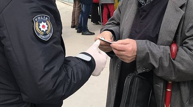 Koronavirüs Yasaklarına Uymayan 19 Kişiye Ceza Kesildi