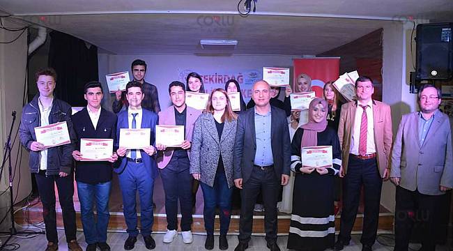 Tekirdağ'da "Gençler Arası Bir Şiir Bir Nefes" Yarışması