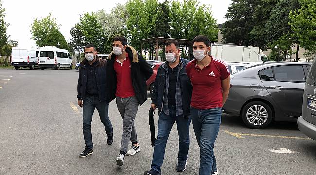 Çocuk Parkında Tüfekle Vurulan 17 Yaşındaki Genç Ağır Yaralandı