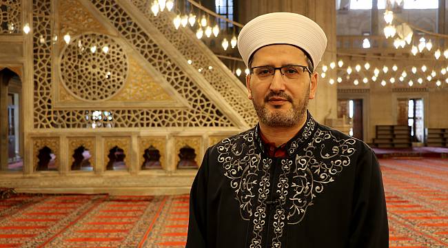 Din Görevlileri Heyecanla Cemaati Bekliyor