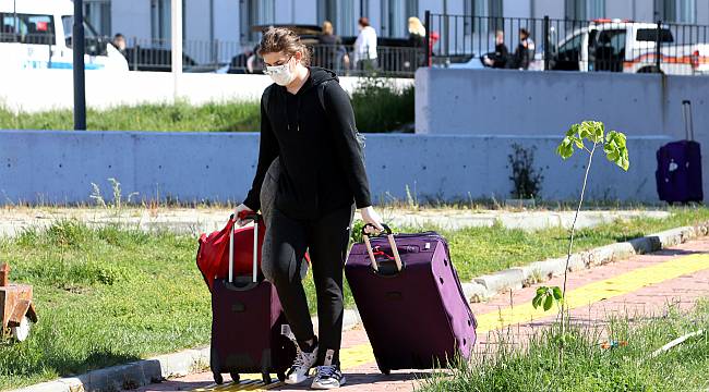 Kırklareli'nde Karantina Süresi Dolan 270 Kişi Evlerine Uğurlandı