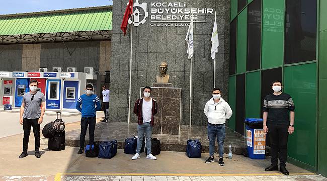 Terhisleri Ertelenen Askerler Memleketlerine Uğurlandı