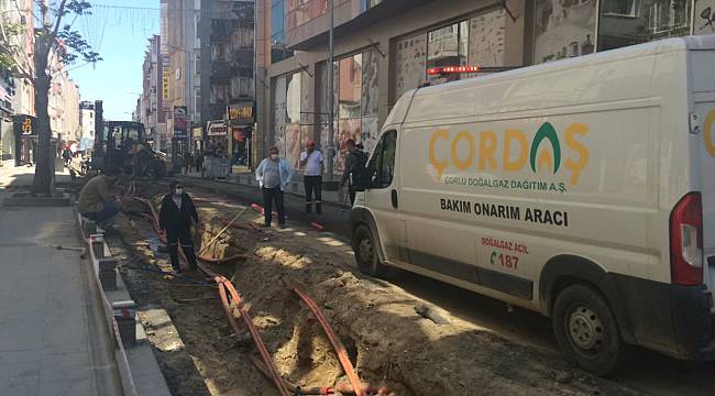 Yol Yapımı Sırasında Doğalgaz Borusu Patladı