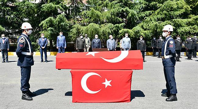 Kazada Ölen Uzman Onbaşı'nın Naaşı Törenle Memleketine Uğurlandı