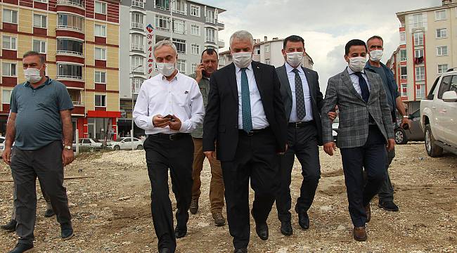 Vali Yıldırım Selden Zarar Gören Alanlarda İncelemede Bulundu