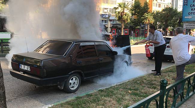 Bursa'da Seyir Halindeki Araç Yandı