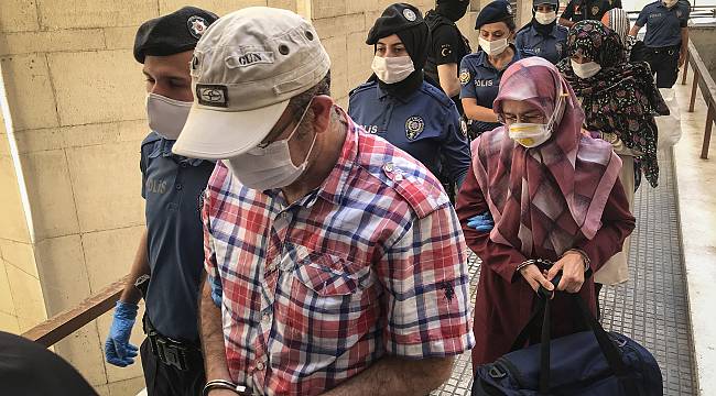 Bursa'daki FETÖ Operasyonunda Yakalanan 14 Kişi Adliyeye Sevk Edildi